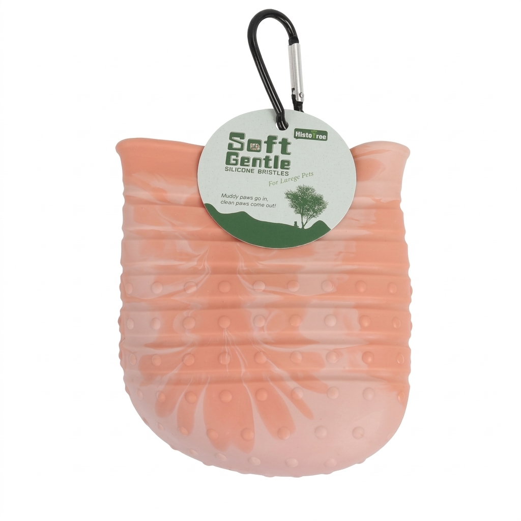 Dog paw cleaner cup product shot 7