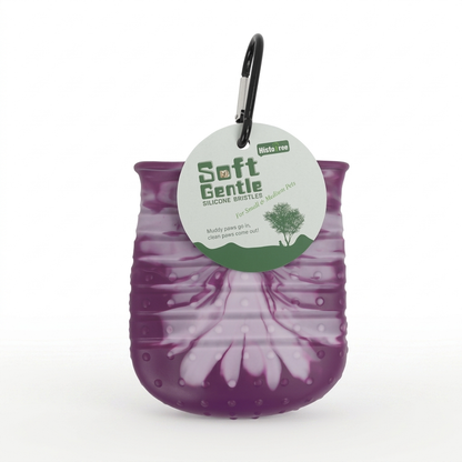 Dog paw cleaner cup product shot 10